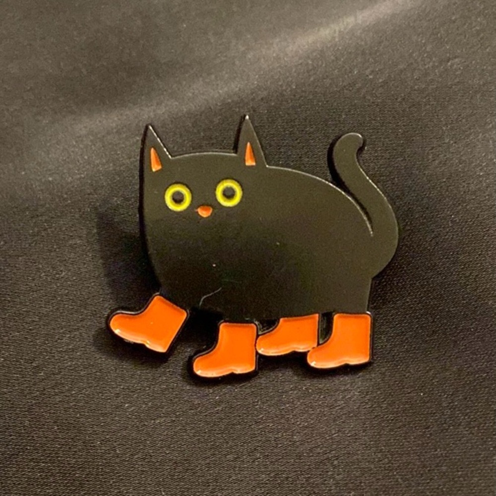 Kitty in Galoshes Enamel Pin or Magnet | Splash Through the Puddles! 3FER